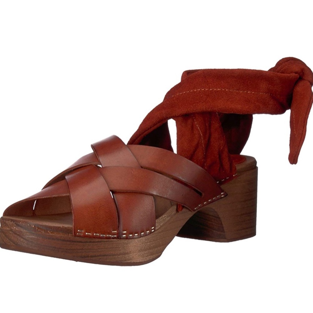 Free People Women's Emmy Wrap Clog